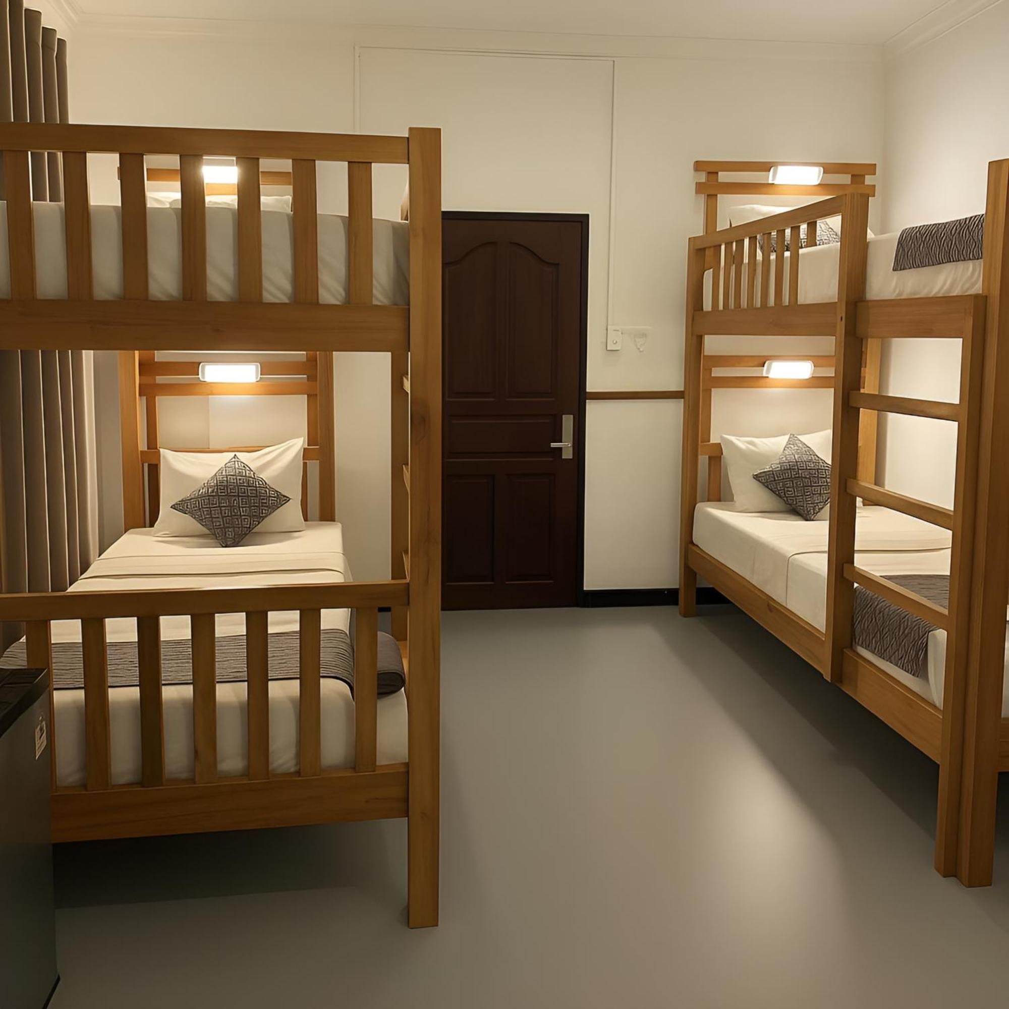 Bed 4-Bed Mixed Dormitory Room